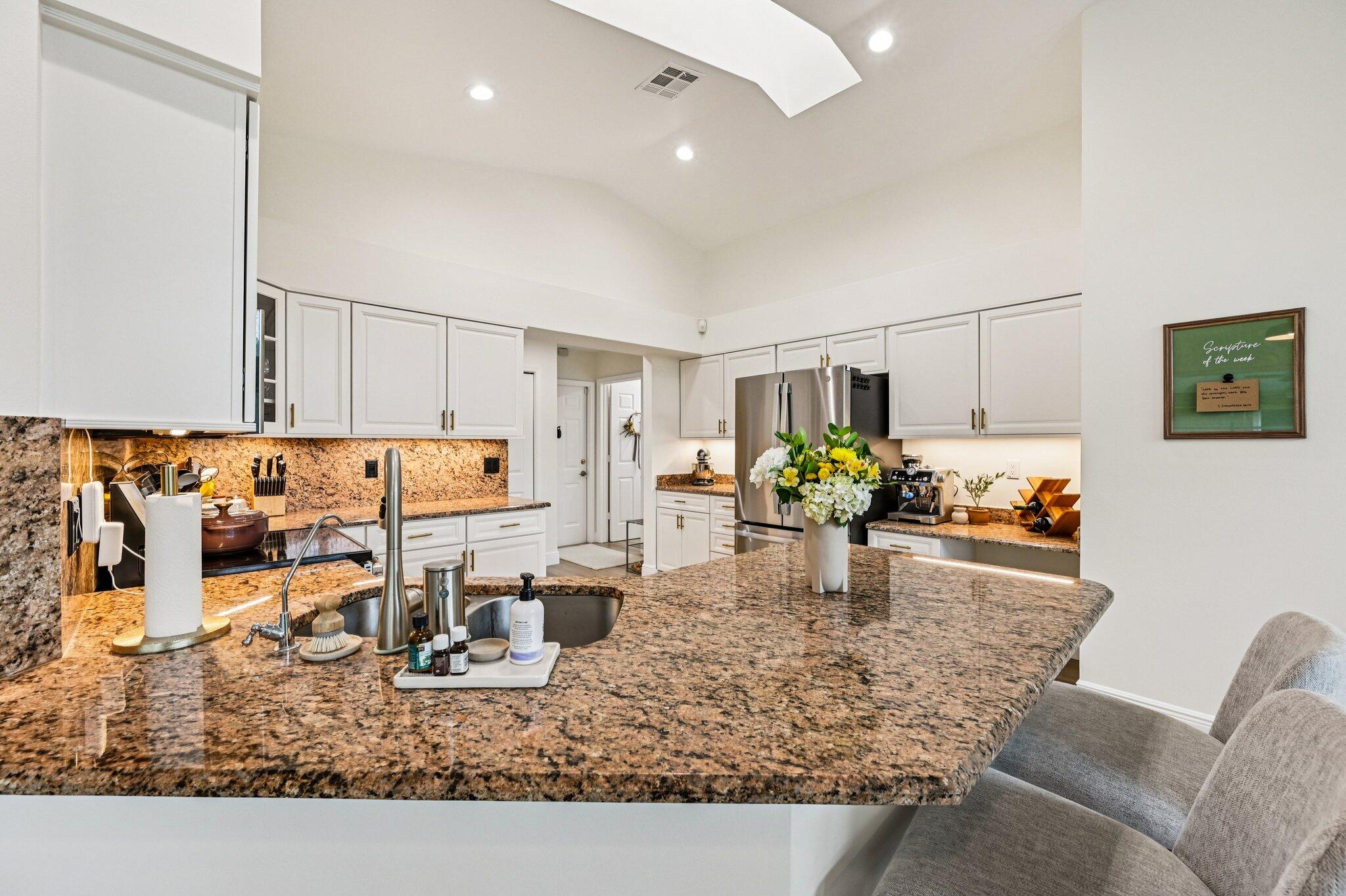 SHORES 1 - Residential