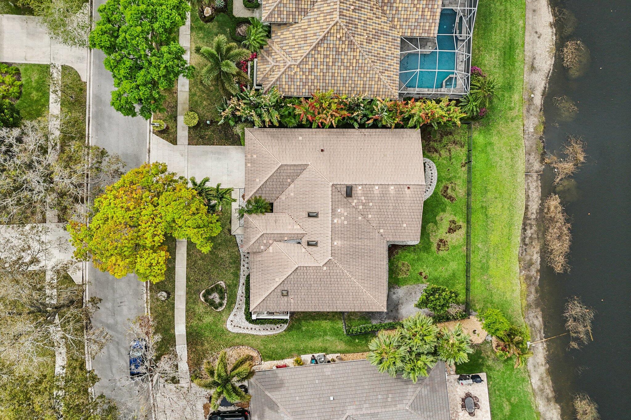 SHORES 1 - Residential