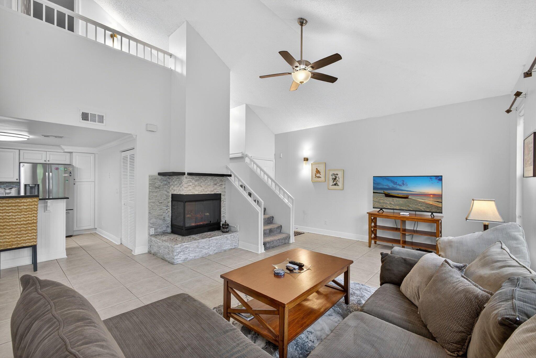 SEA COLONY CONDO - Residential Lease