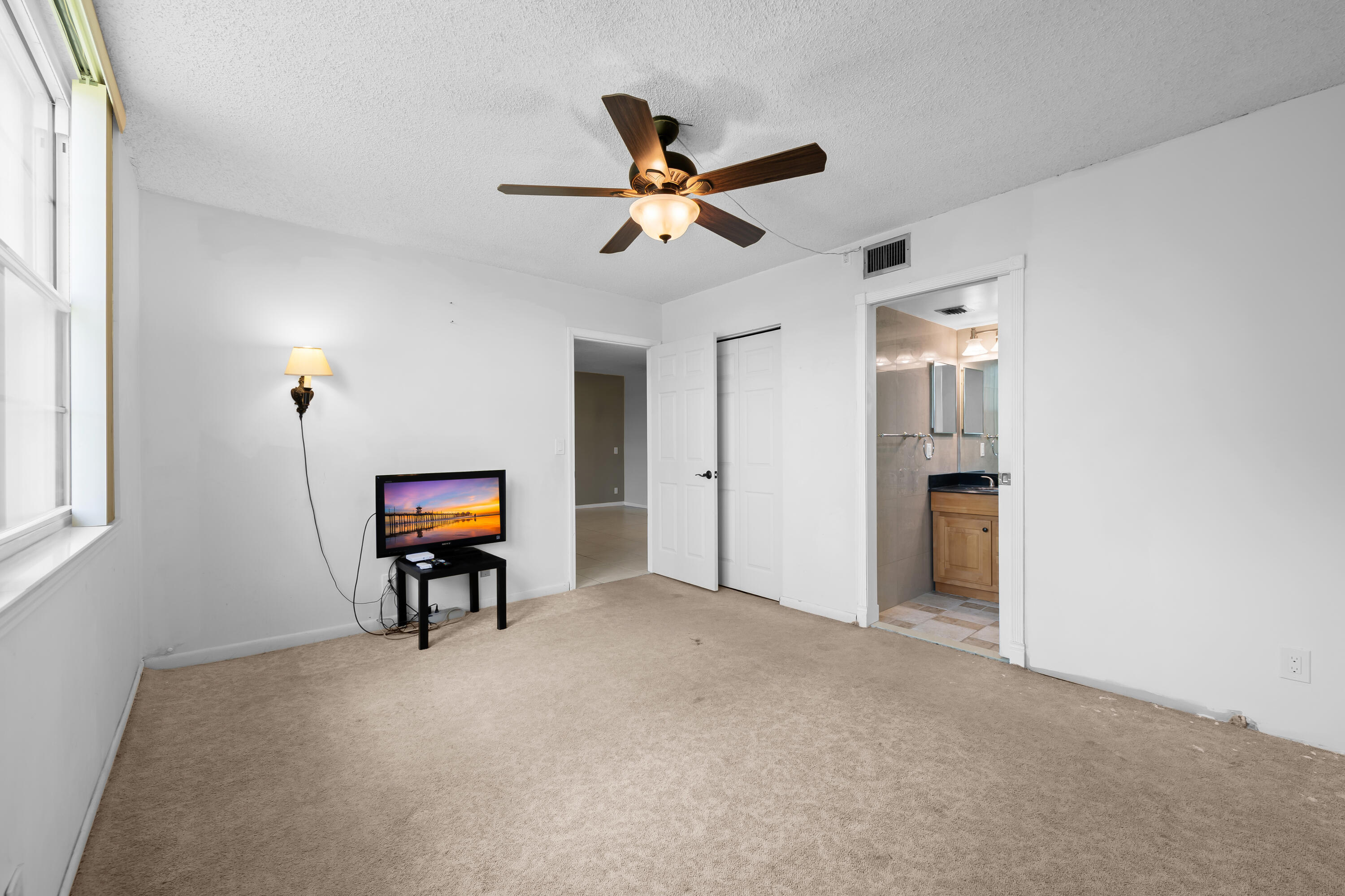 PALM SPRINGS 3 CONDO building 36 - Residential