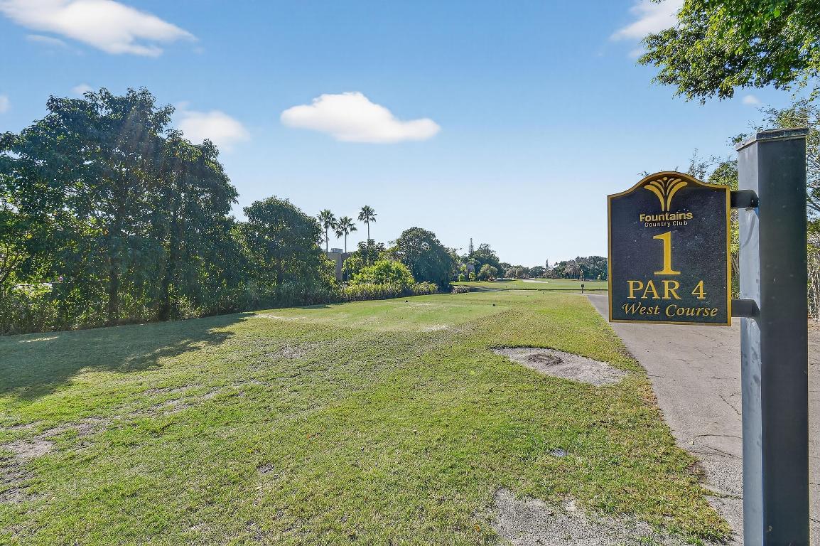 FOUNTAINS OF PALM BEACH CONDO 1 - Residential