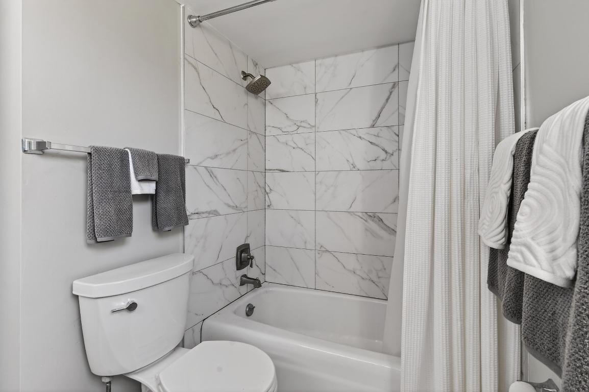 FOUNTAINS OF PALM BEACH CONDO 1 - Residential