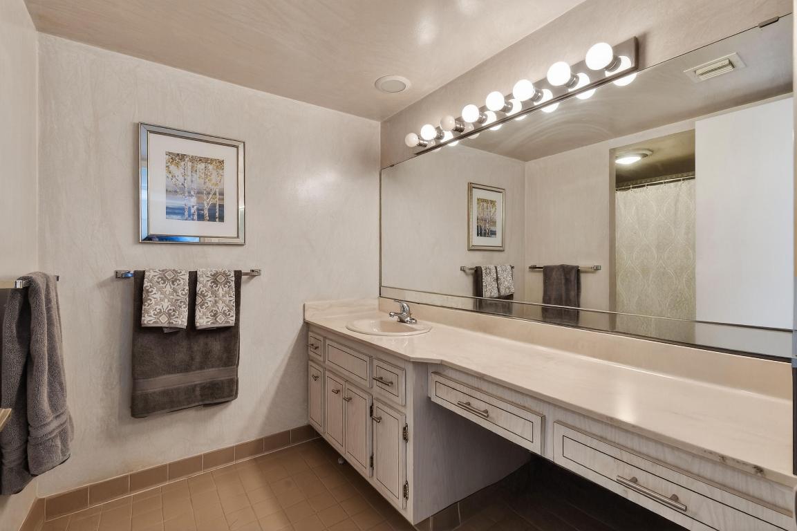 FOUNTAINS OF PALM BEACH CONDO 1 - Residential