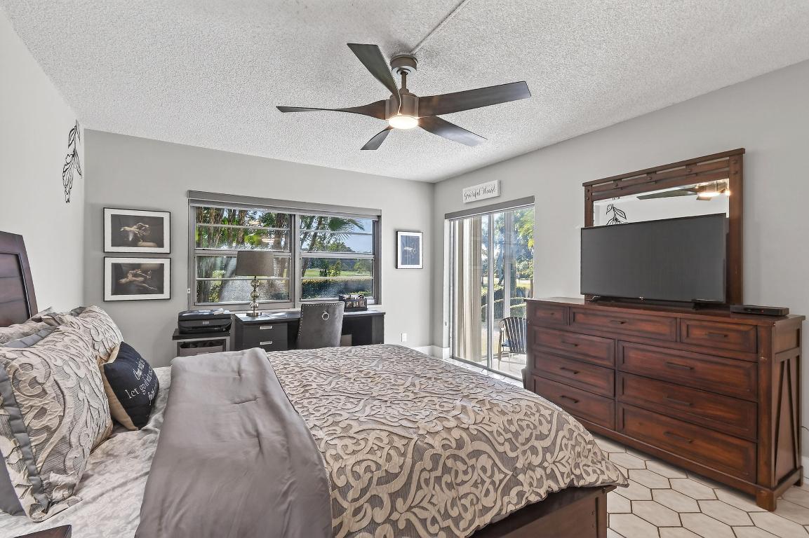 FOUNTAINS OF PALM BEACH CONDO 1 - Residential