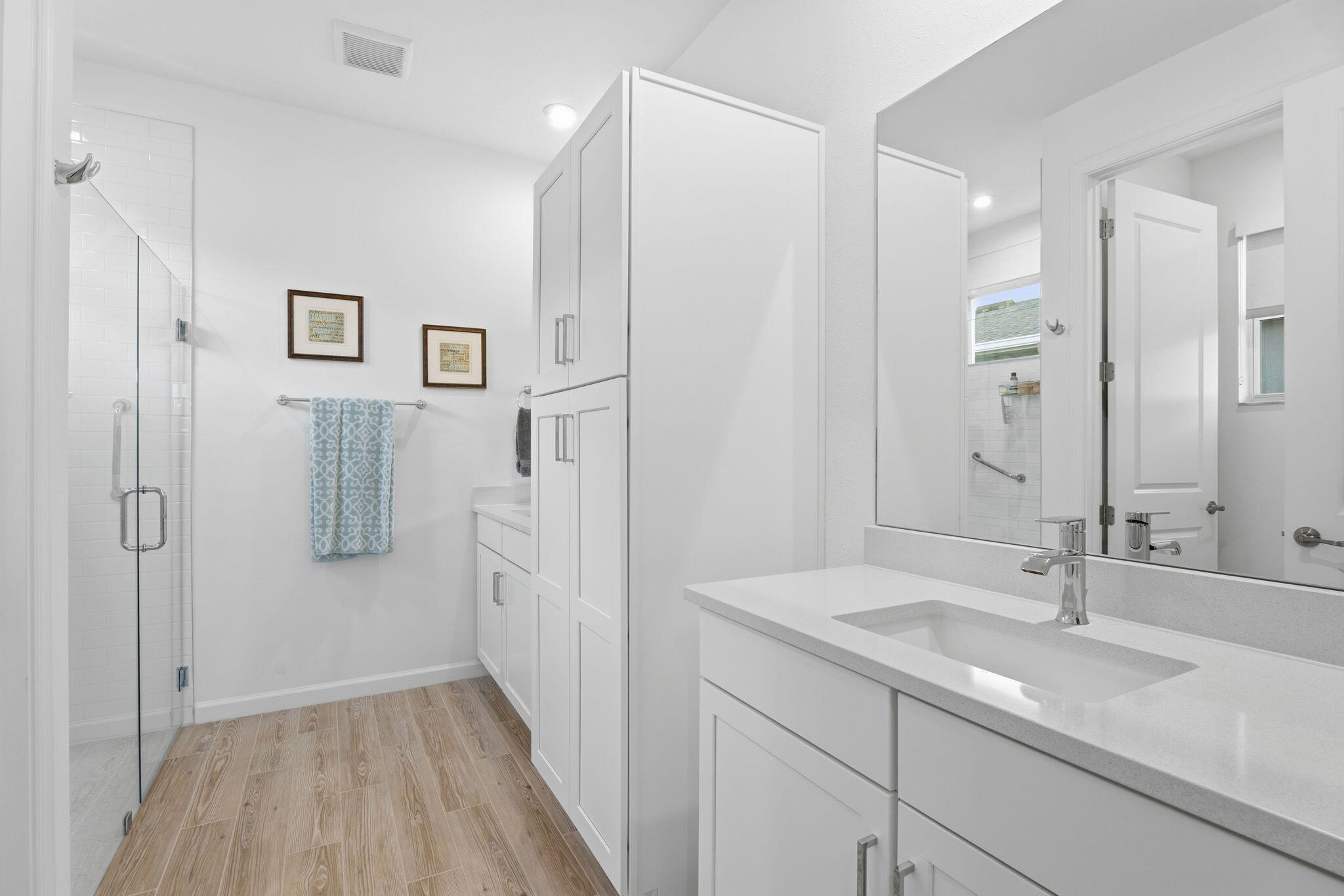 EMERY II - Residential