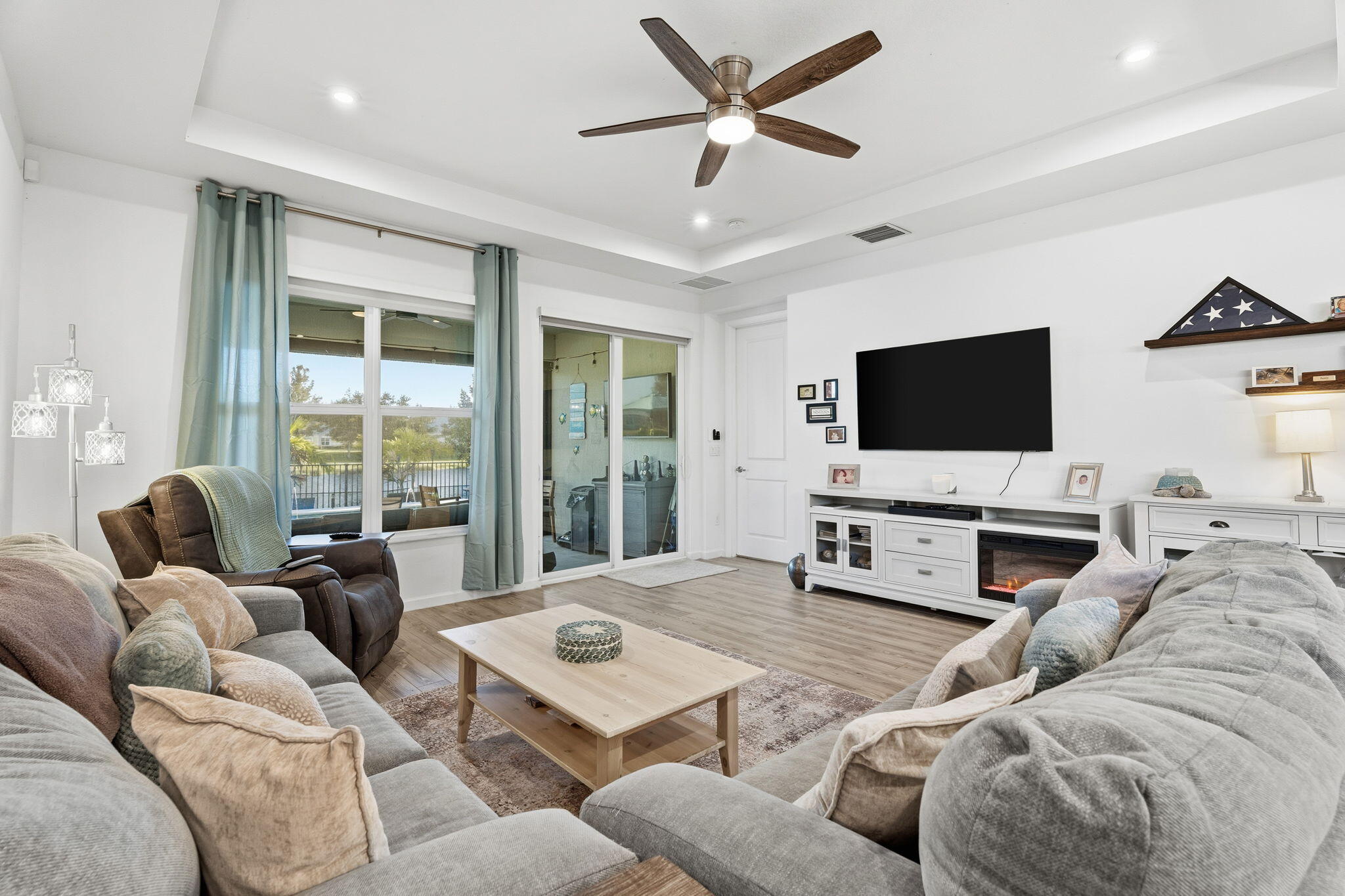 EMERY II - Residential