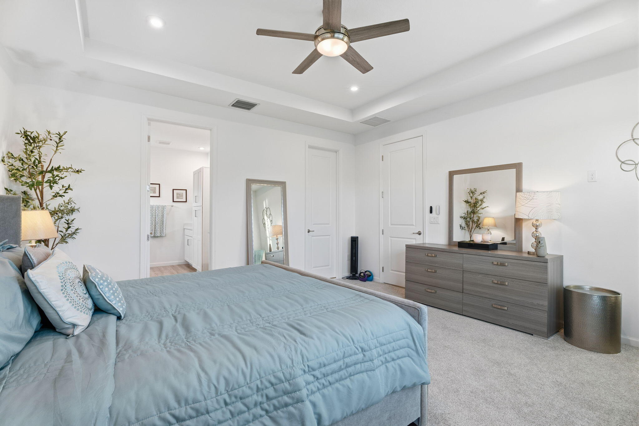 EMERY II - Residential