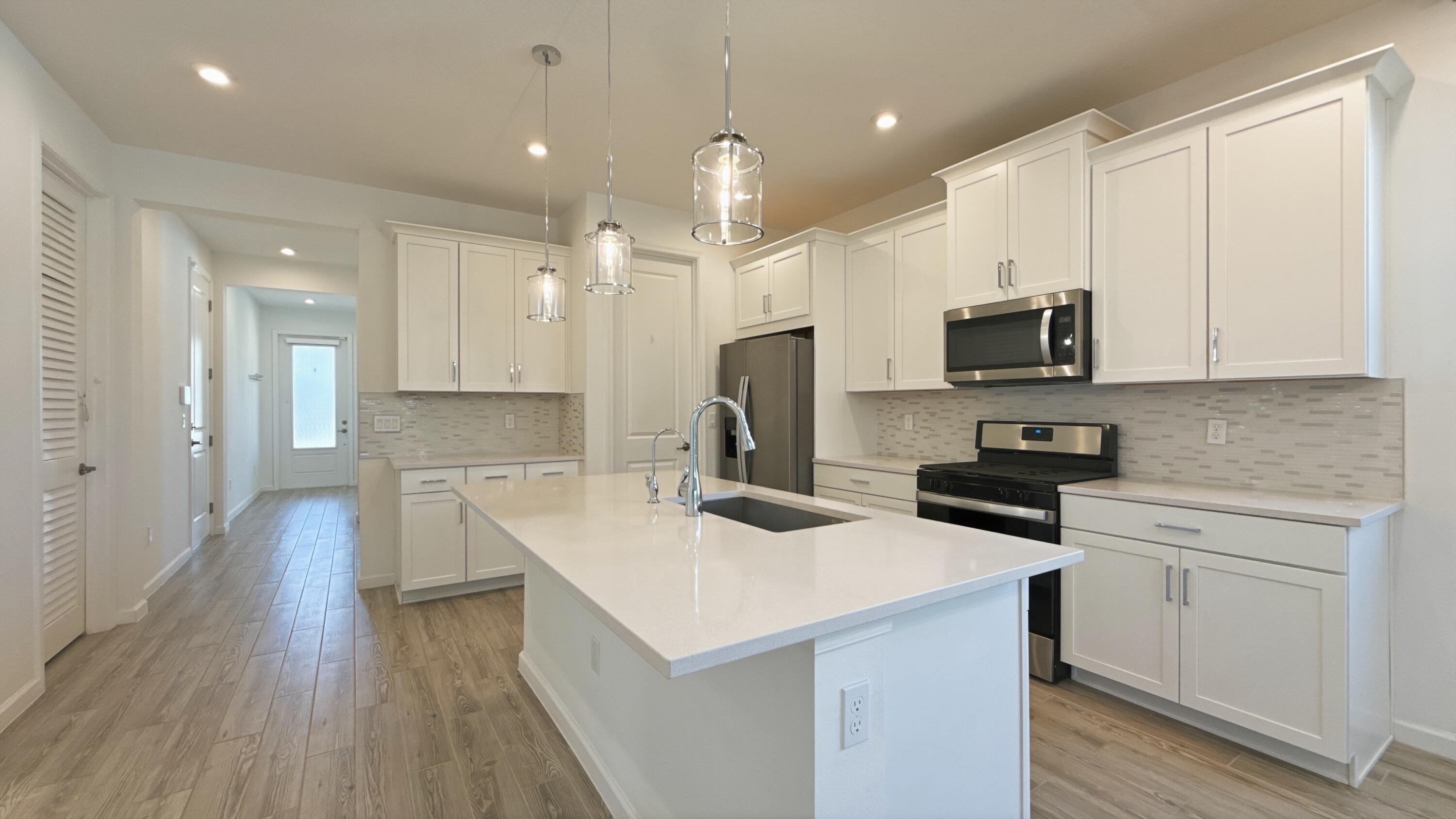 EMERY II - Residential