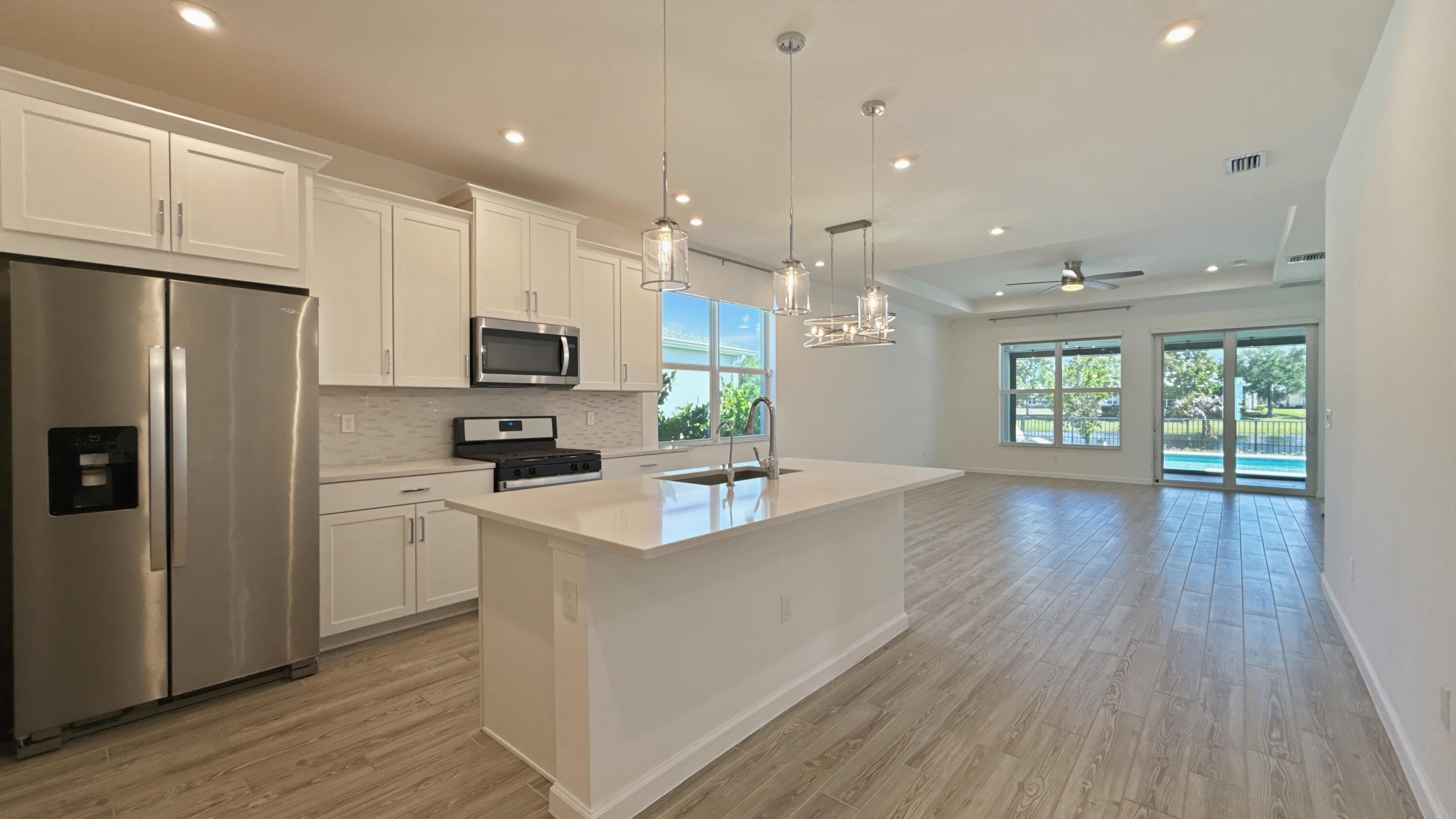 EMERY II - Residential
