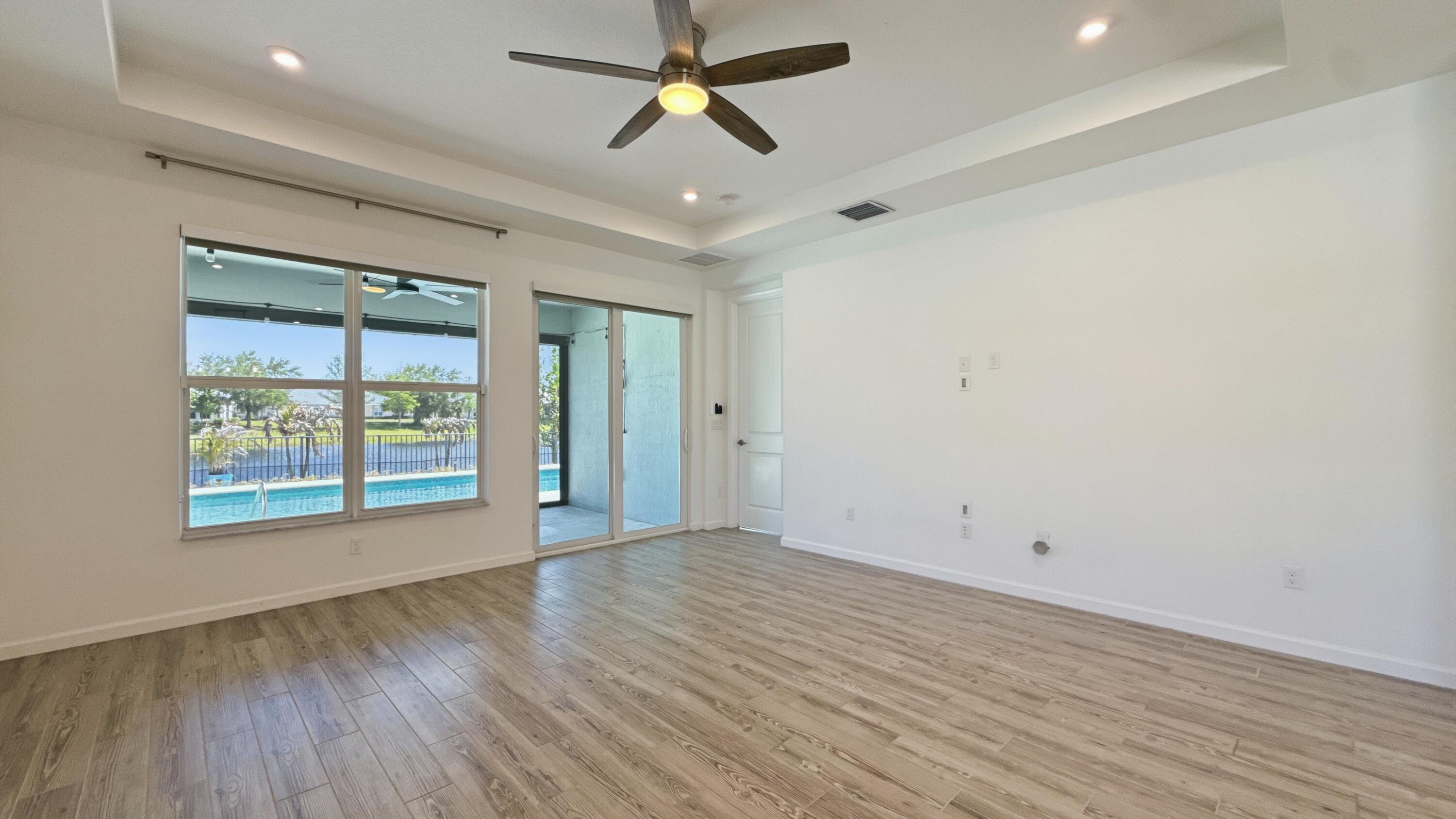 EMERY II - Residential