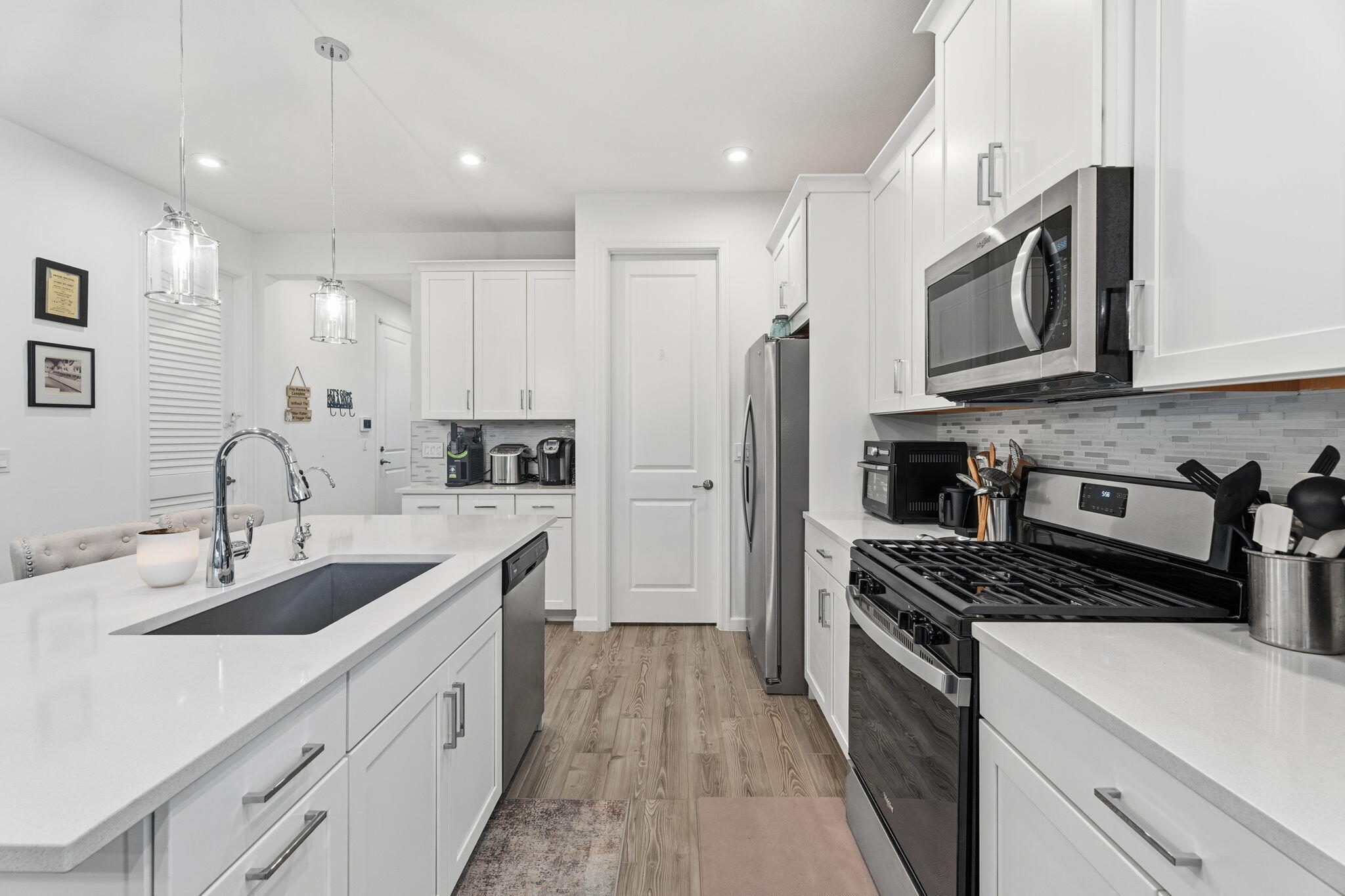 EMERY II - Residential