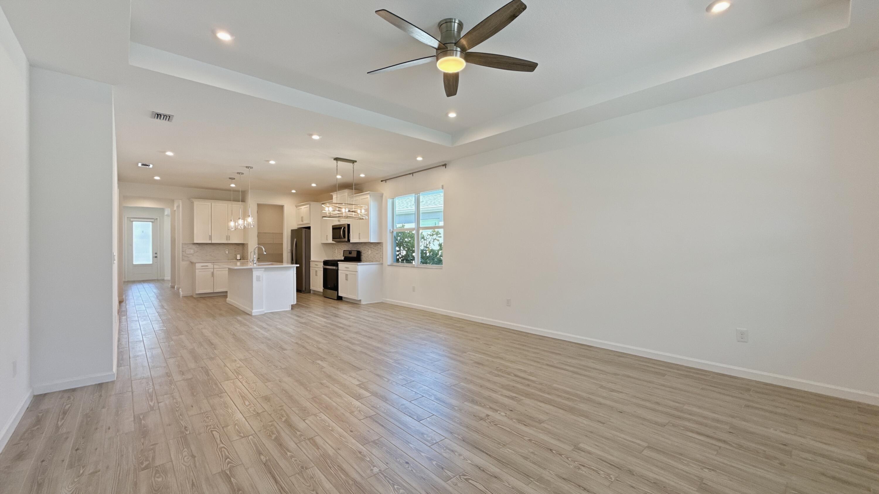 EMERY II - Residential