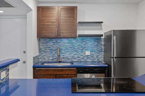 Tiny photo for 725 Hummingbird Way #111, North Palm Beach, FL 33408 (MLS # B26034718)