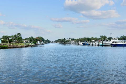 Tiny photo for 725 Hummingbird Way #111, North Palm Beach, FL 33408 (MLS # B26034718)