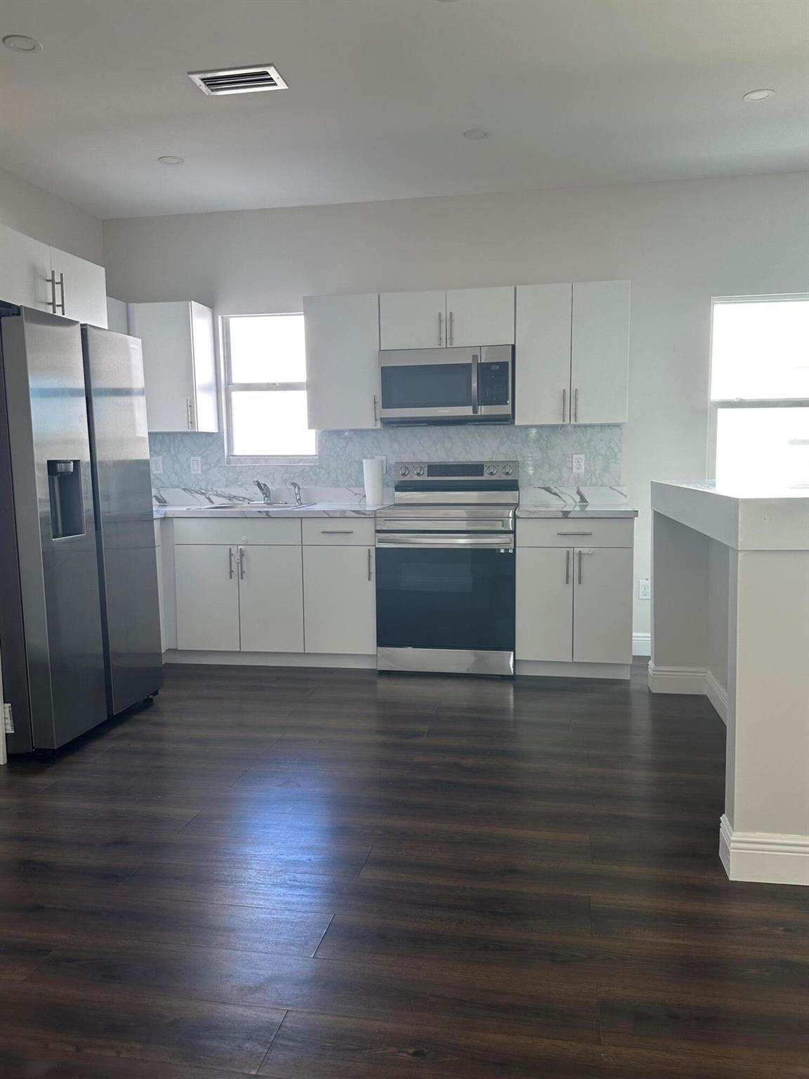 VIRGINIA TERR - Residential Lease