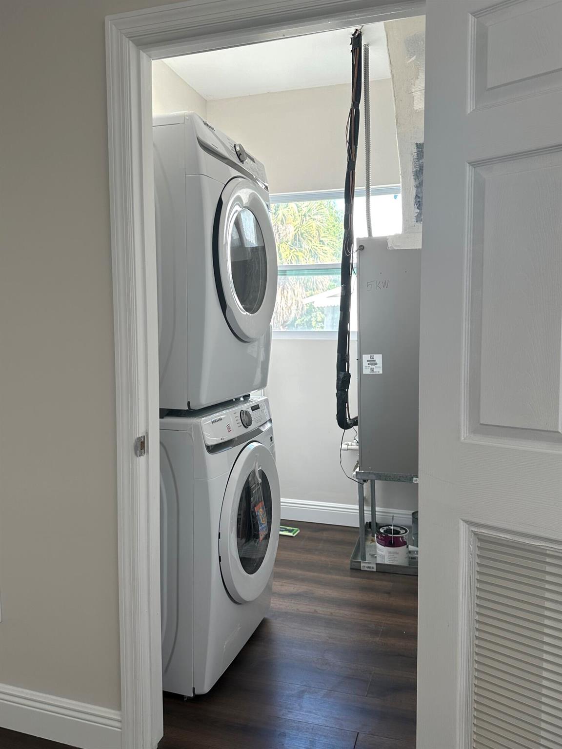 VIRGINIA TERR - Residential Lease