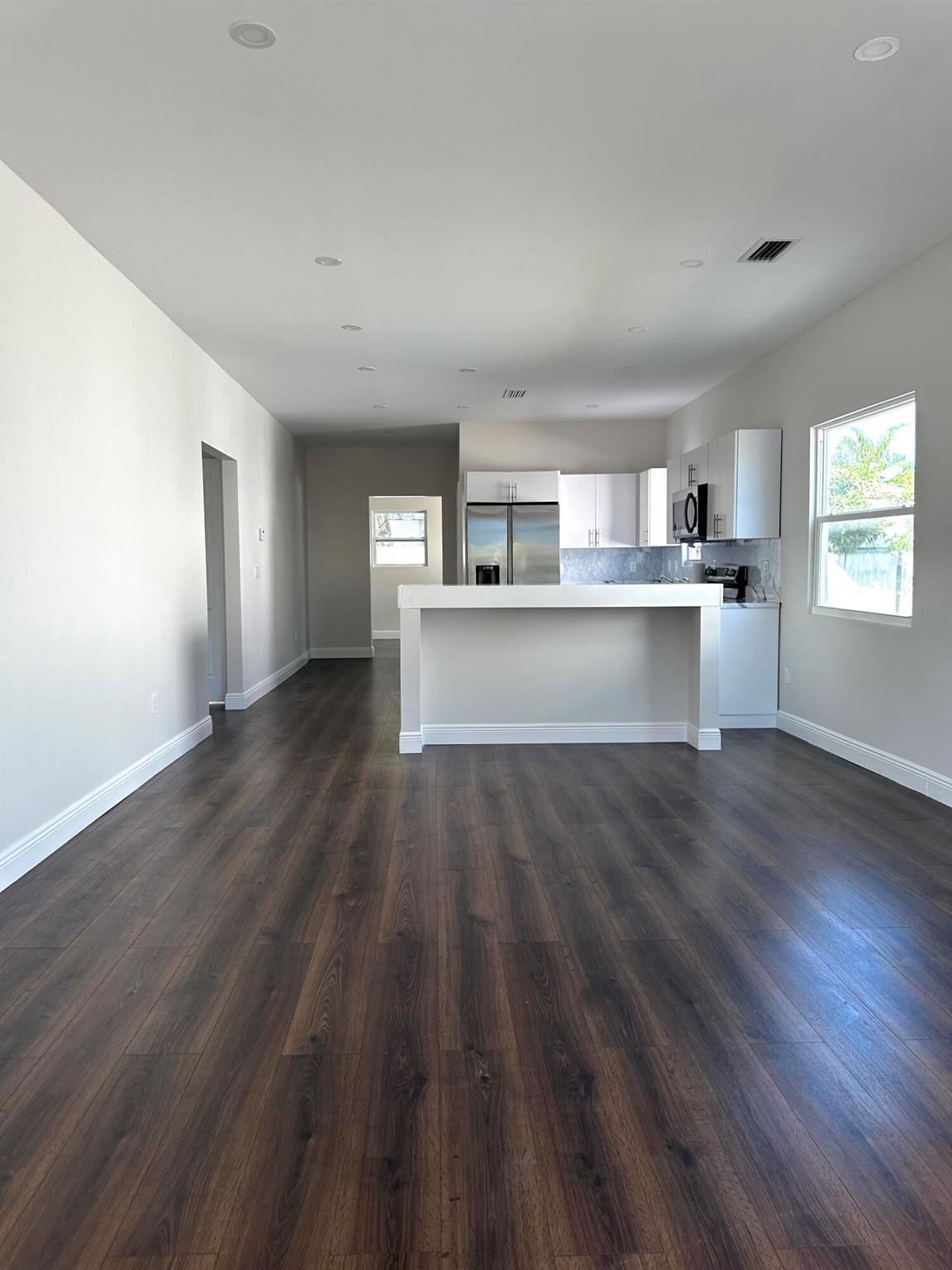 VIRGINIA TERR - Residential Lease