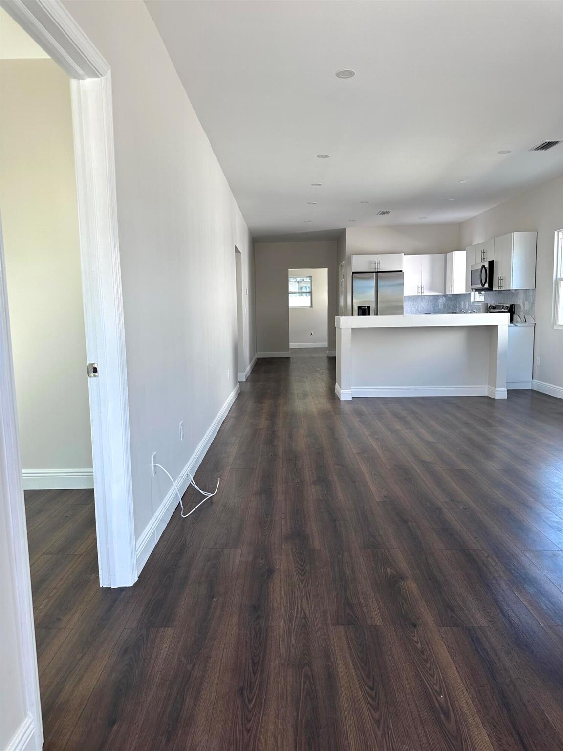 VIRGINIA TERR - Residential Lease