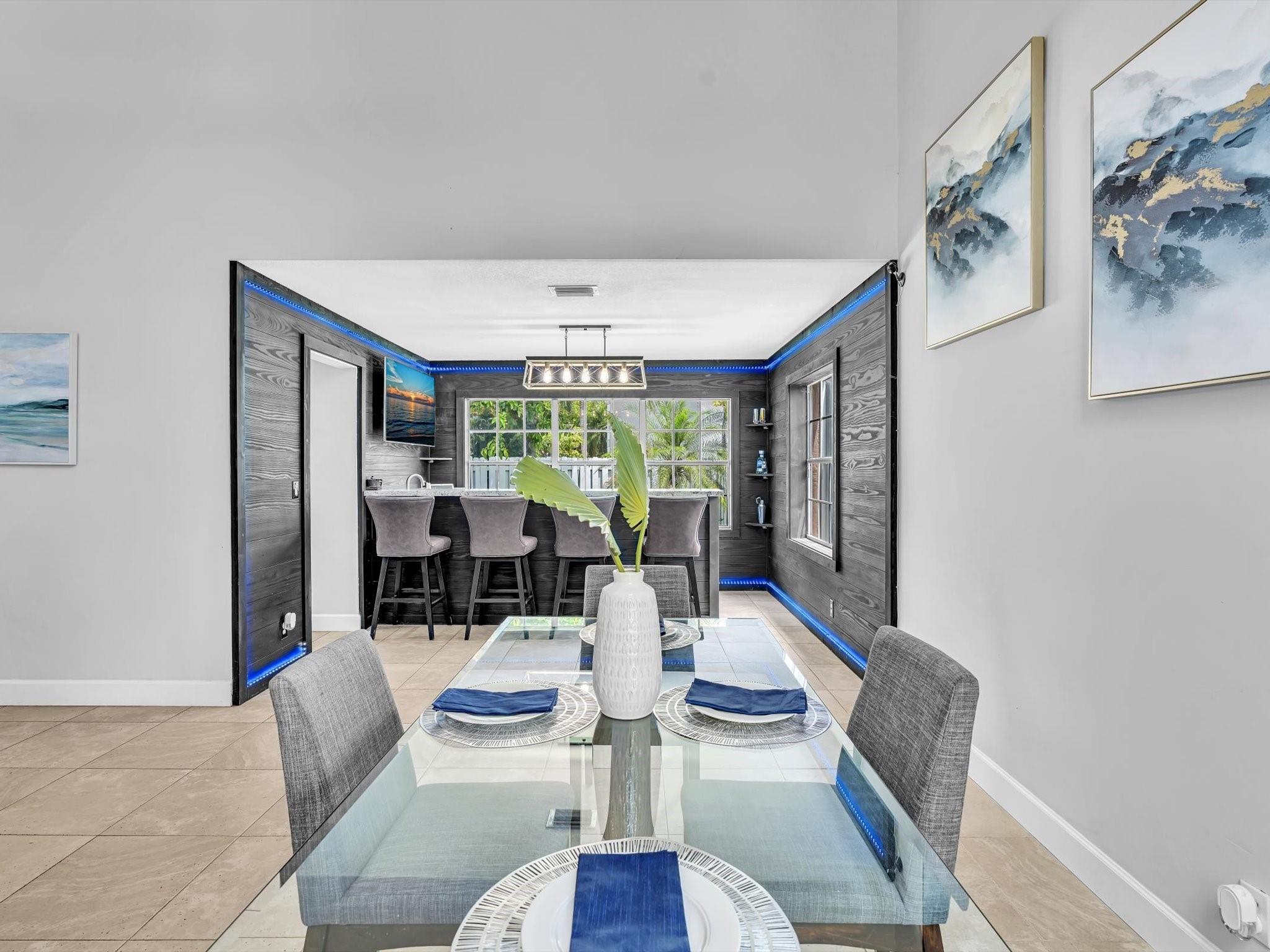 305 Somerset Way