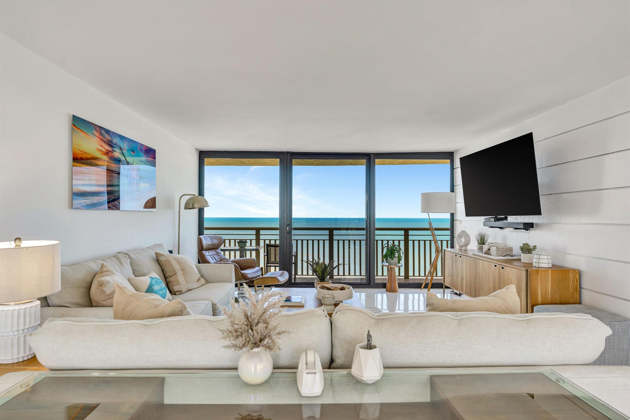 View photos, virtual tours, details... 3000 N Ocean Drive 24f