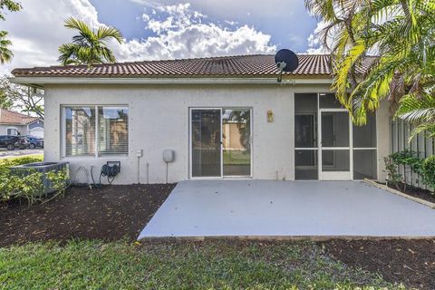 Tiny photo for 4243 SW 10th Court, Deerfield Beach, FL 33442 (MLS # F10545201)