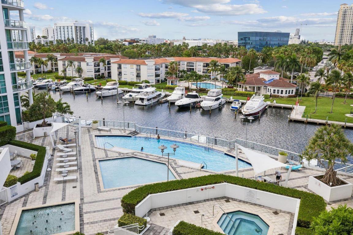 THE ATRIUM AT AVENTURA CONDO - Residential