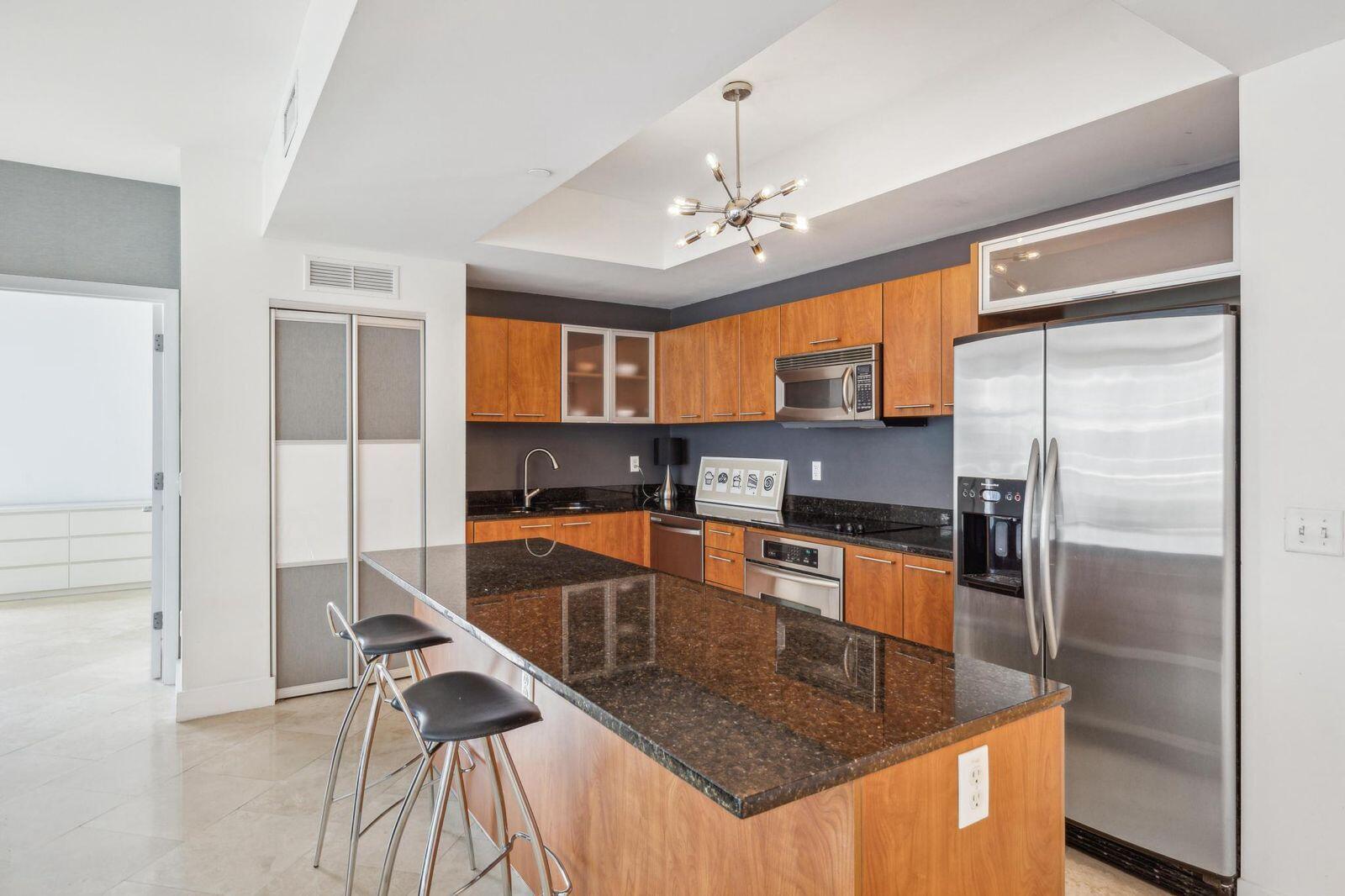 THE ATRIUM AT AVENTURA CO - Residential