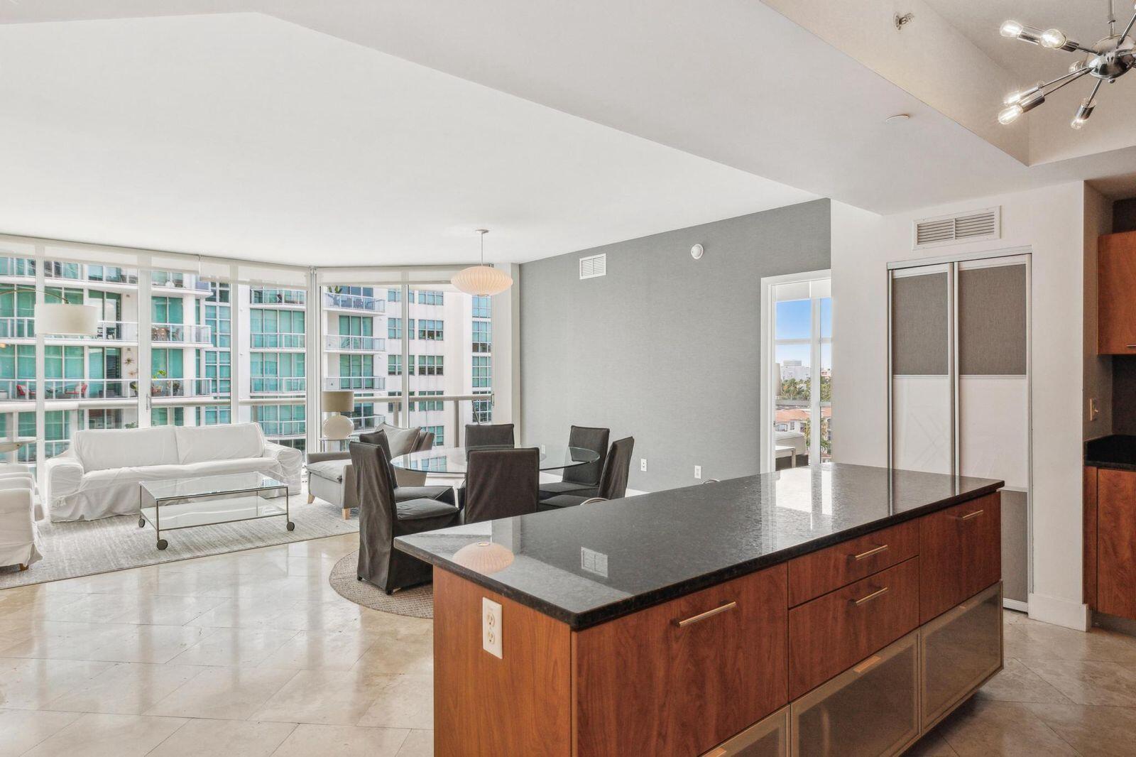 THE ATRIUM AT AVENTURA CO - Residential