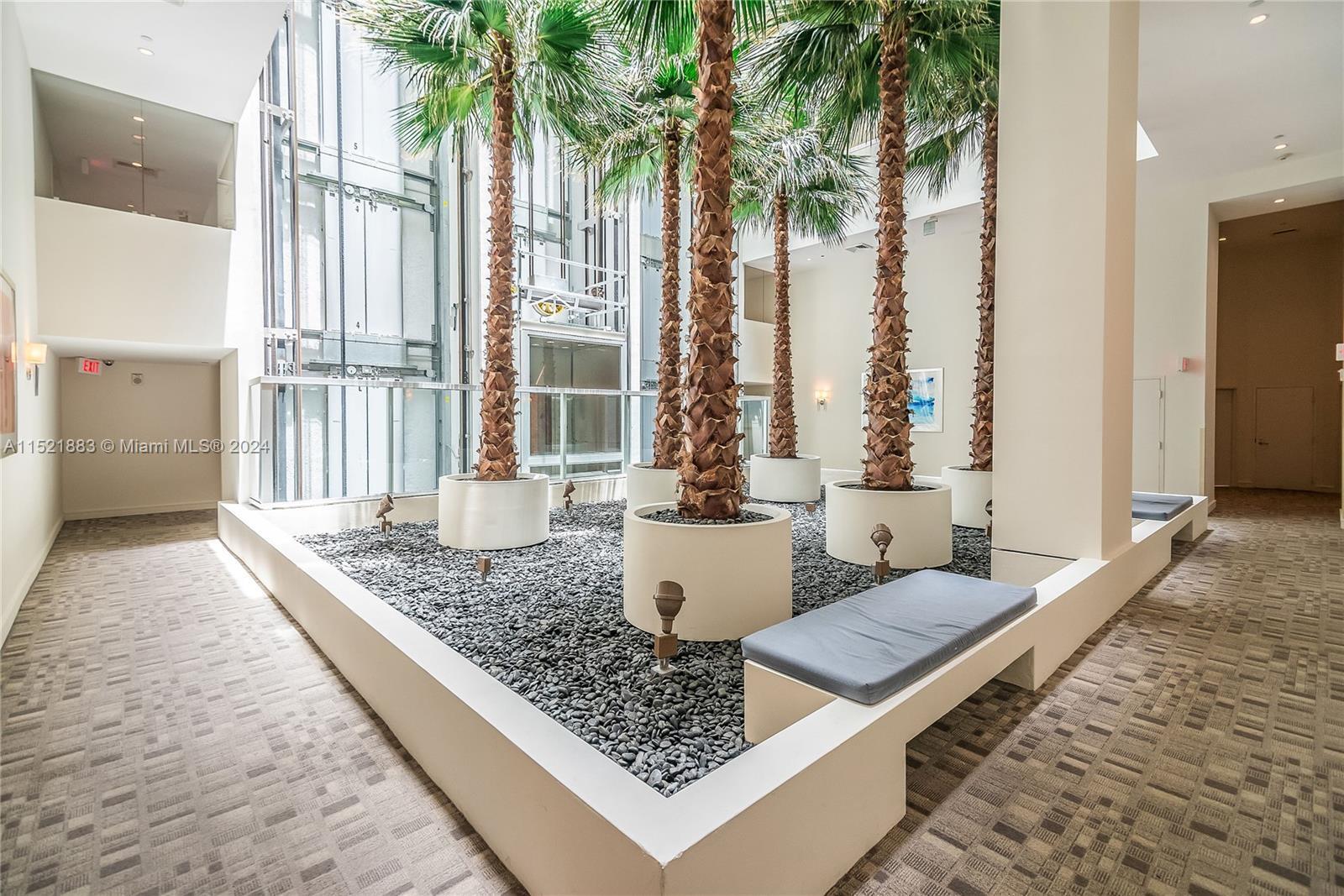THE ATRIUM AT AVENTURA CONDO - Residential