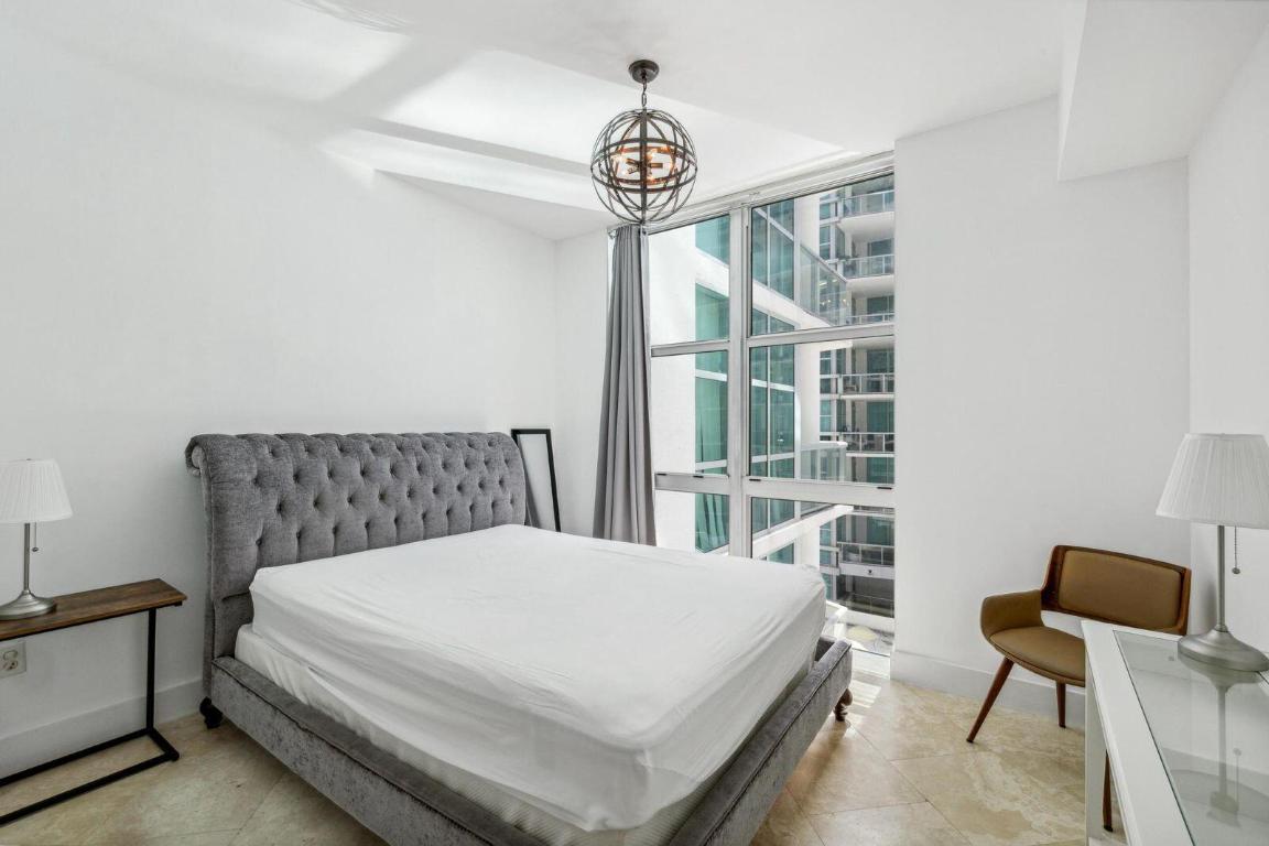 THE ATRIUM AT AVENTURA CONDO - Residential