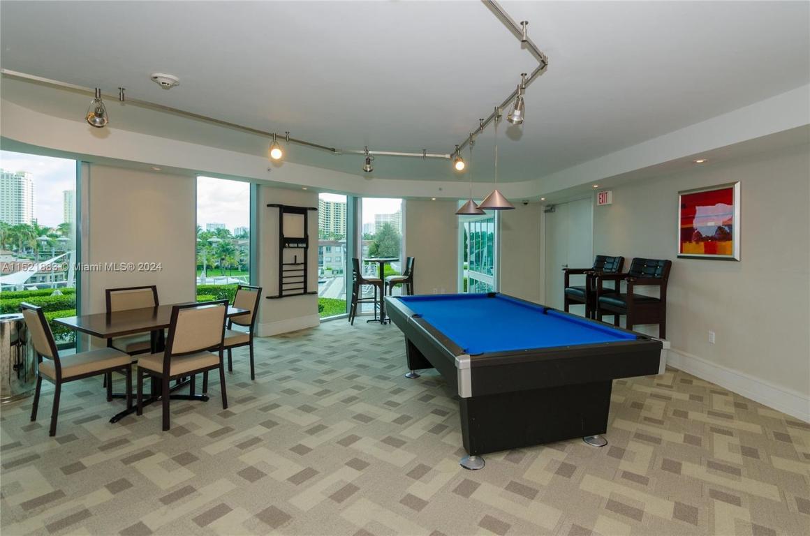 THE ATRIUM AT AVENTURA CONDO - Residential