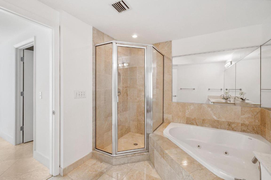 THE ATRIUM AT AVENTURA CONDO - Residential