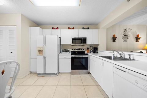 Condominium in Tamarac FL 9525 Weldon Cir Cir 5.jpg