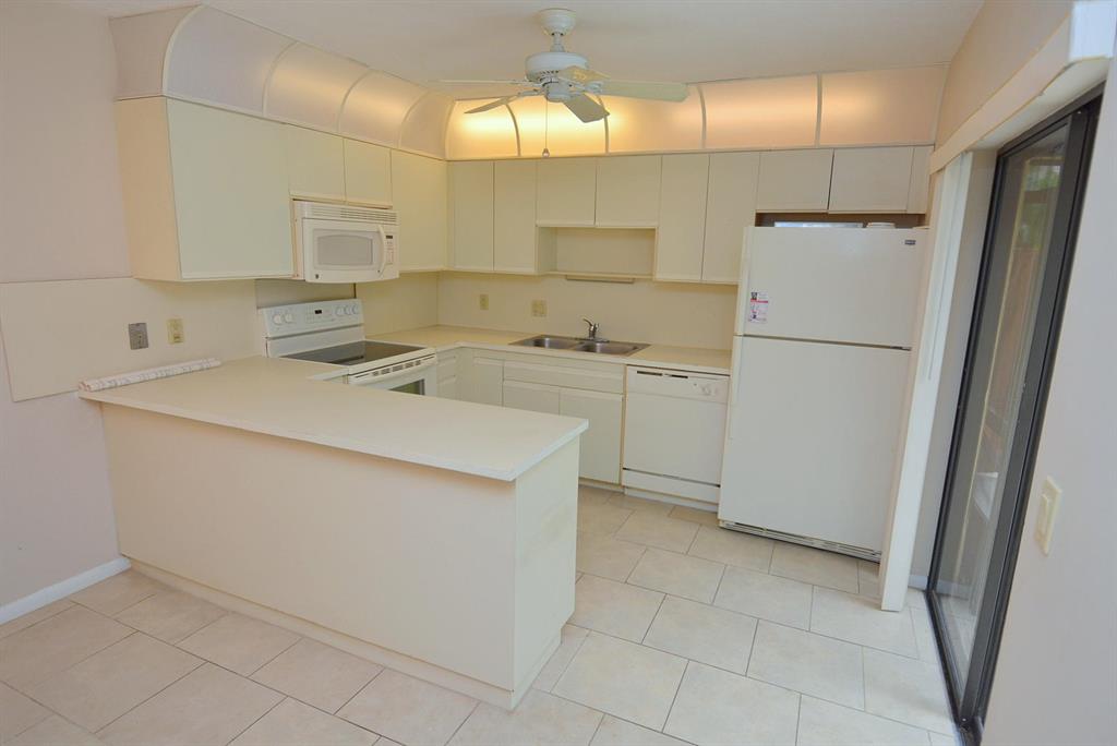 EMERALD LAKES PH IX - Residential