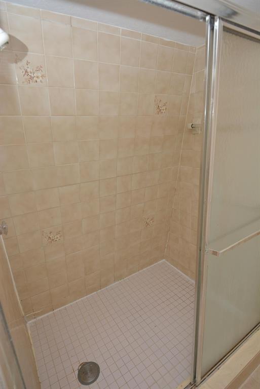 EMERALD LAKES PH IX - Residential