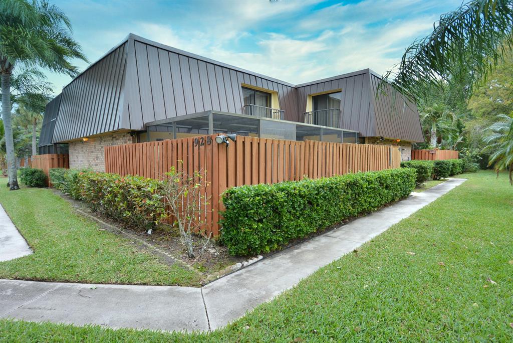 EMERALD LAKES PH IX - Residential