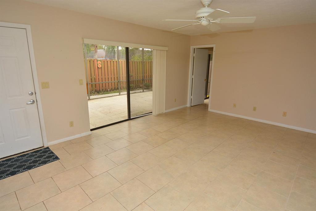 EMERALD LAKES PH IX - Residential