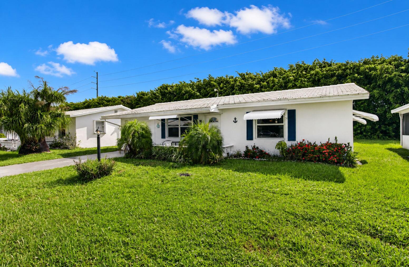 400 SW 8th Place