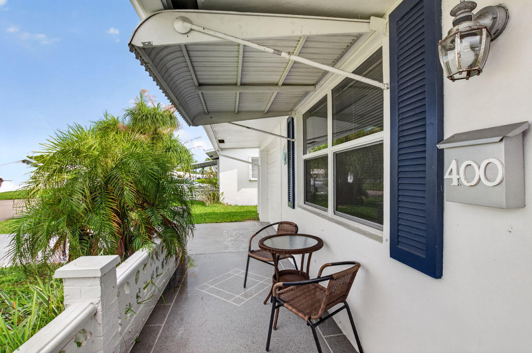 400 SW 8th Place