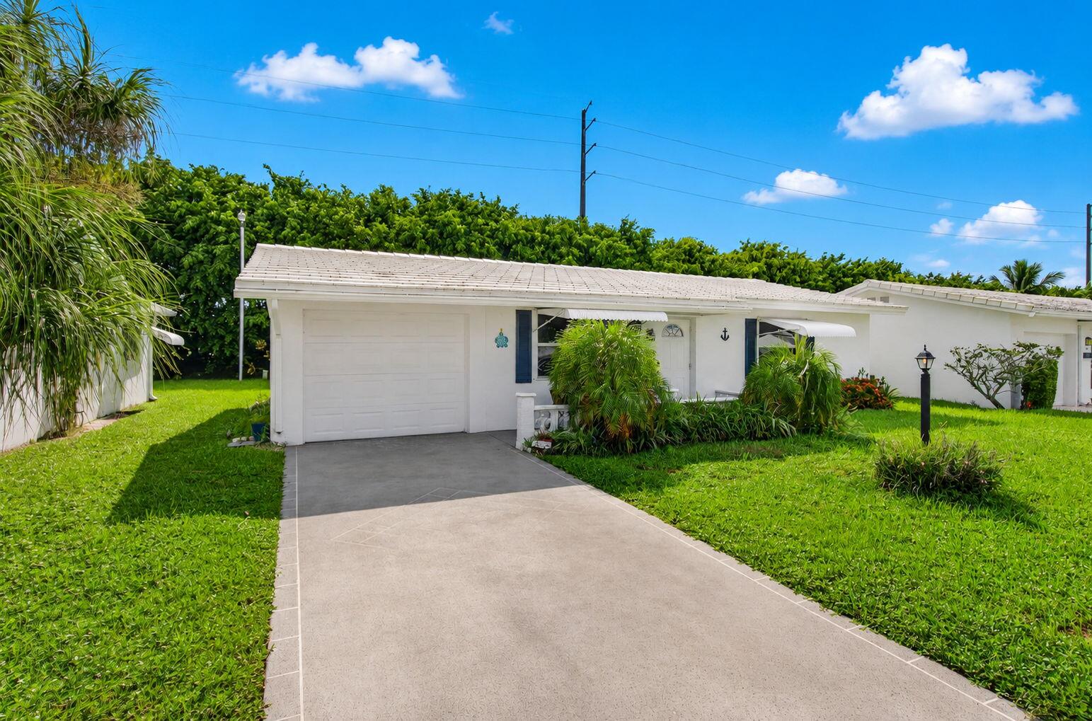 400 SW 8th Place