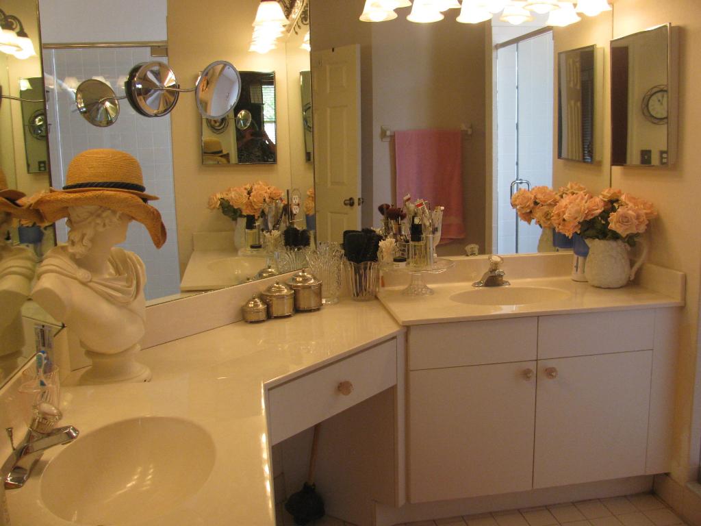 VILLA SAN REMO CONDO - Residential