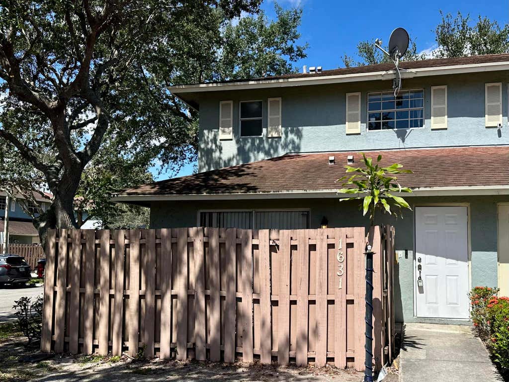 Photo of 1631 E Cypress Way Way E, Palm Springs, FL 33406 (MLS # B26039095)