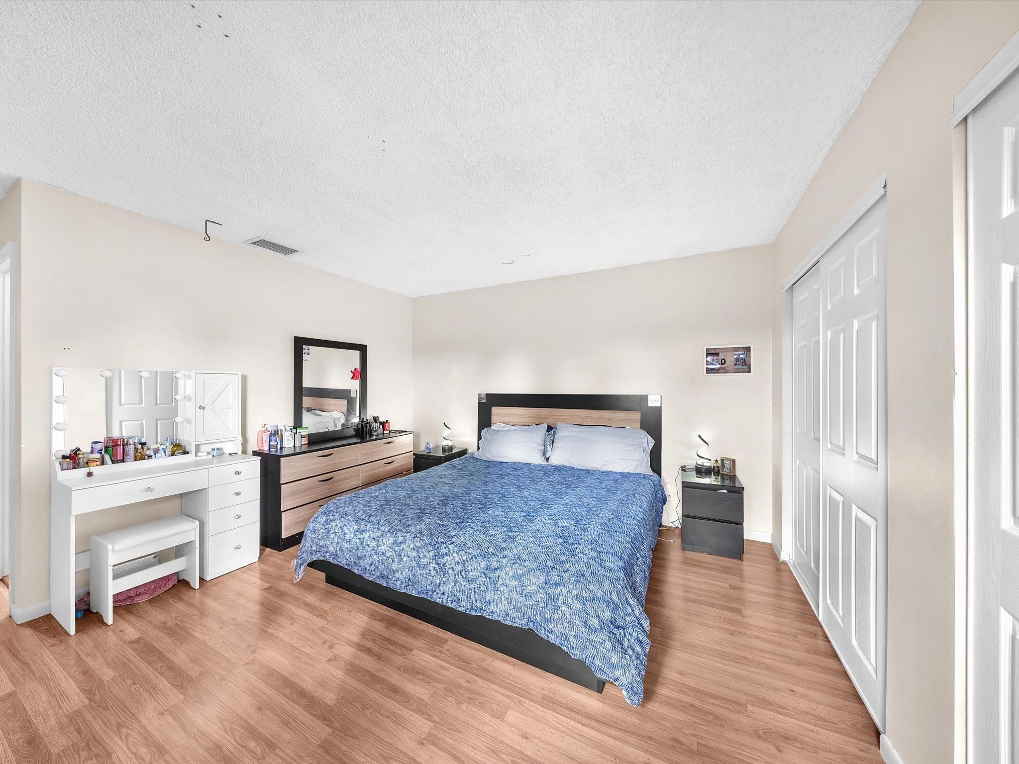 PARKSIDE - Residential Lease