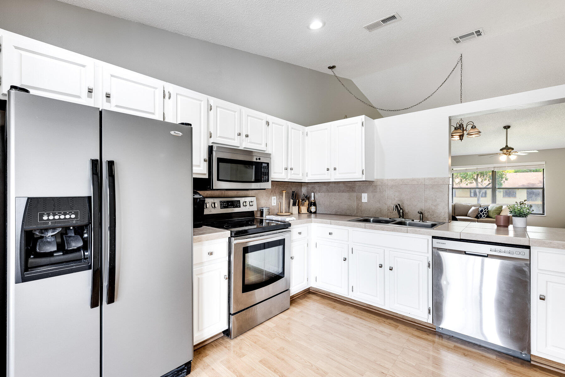 SHEFFIELD WOODS AT WELLINGTON CONDO - Residential