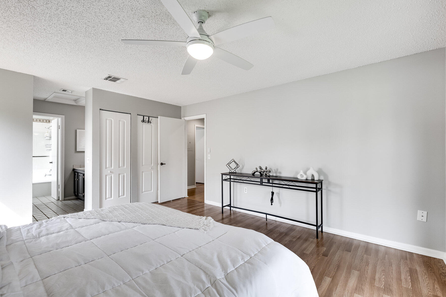 SHEFFIELD WOODS AT WELLINGTON CONDO - Residential