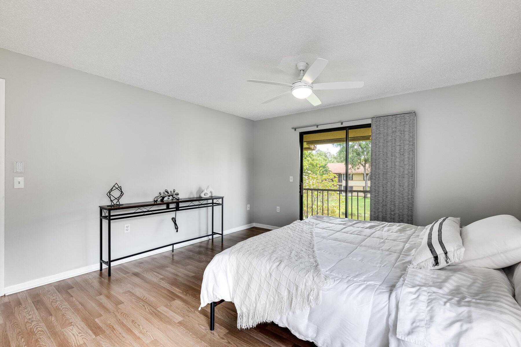 SHEFFIELD WOODS AT WELLINGTON CONDO - Residential