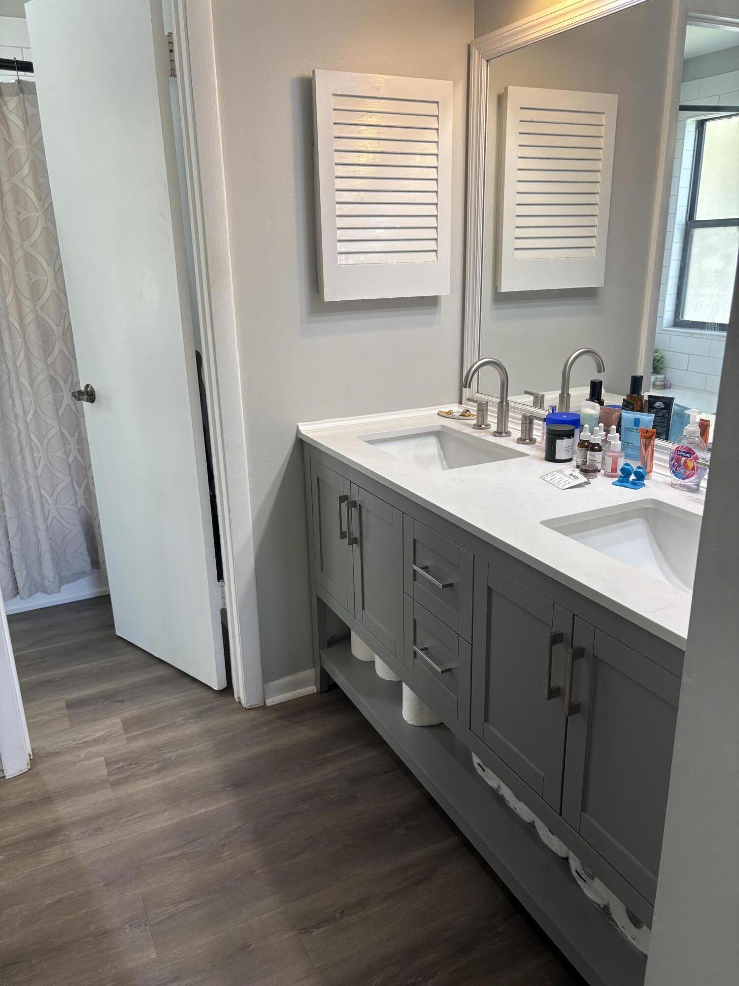 SHEFFIELD WOODS AT WELLINGTON CONDO - Residential