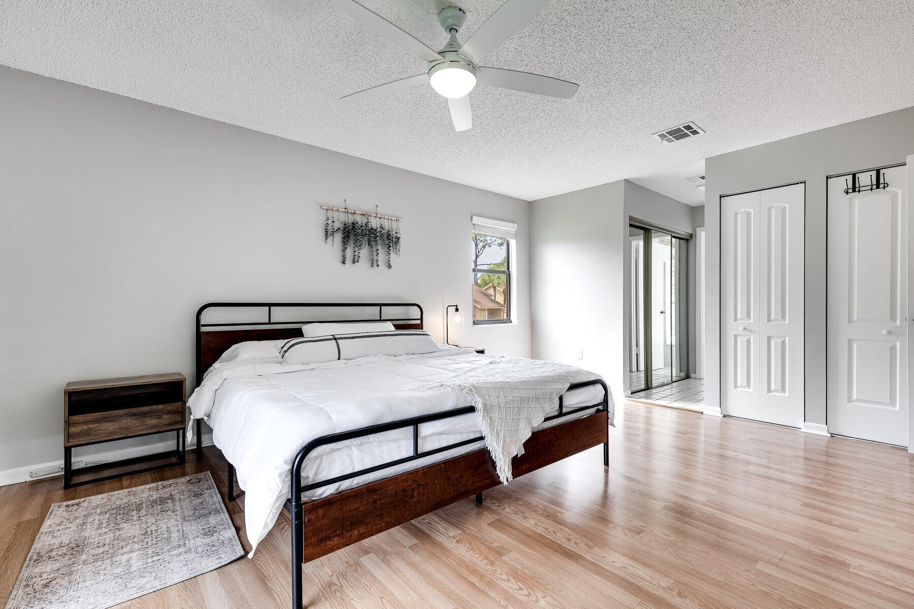 SHEFFIELD WOODS AT WELLINGTON CONDO - Residential