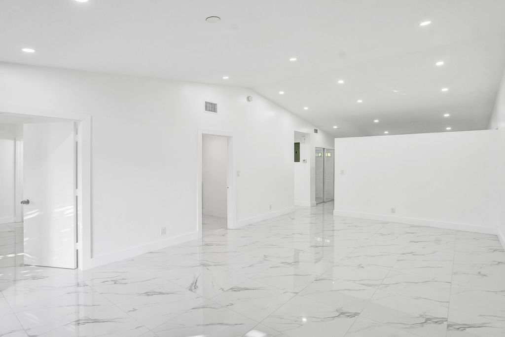 Photo of 4736 NW 5th Avenue, Deerfield Beach, FL 33064 (MLS # R11143642)