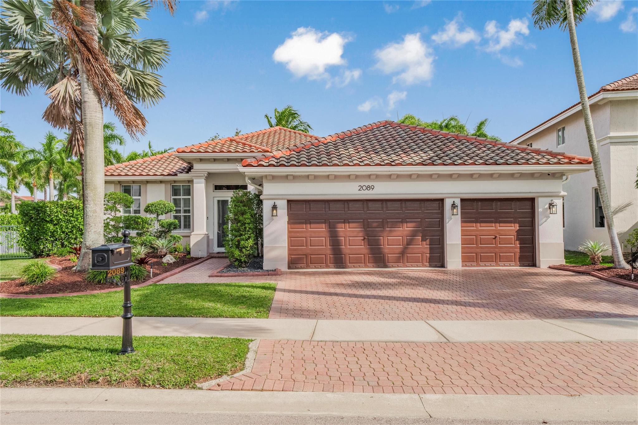 2089 Quail Roost Dr